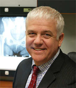 Dr Brett Halliday - Orthopaedic Surgeon Brisbane - Hips - Knees - Shoulders